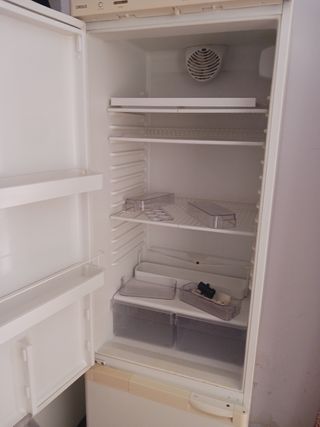 Frigorífico CROLLS blanco