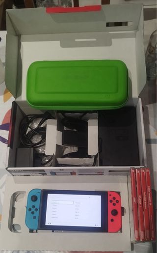 Nintendo Switch Azul y Rojo con Juegos 