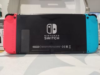 Nintendo Switch Azul y Rojo con Juegos 