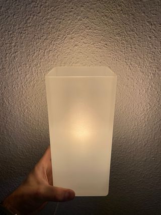 Lámpara de vidrio blanca