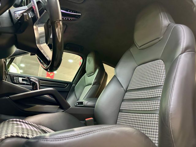 Porsche CAYENNE Coupé GTS 460cv Sport Design