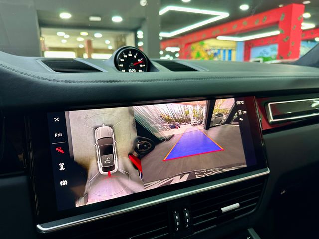 Porsche CAYENNE Coupé GTS 460cv Sport Design