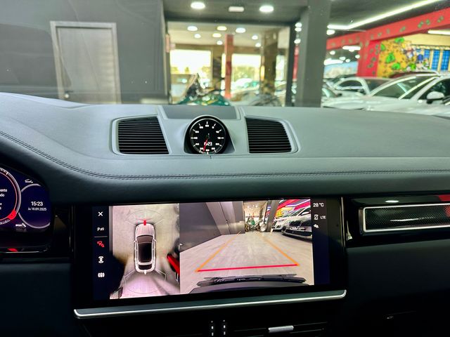 Porsche CAYENNE Coupé GTS 460cv Sport Design