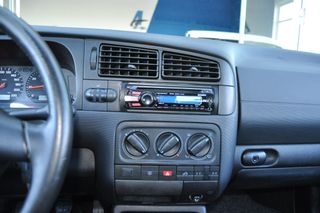 Volkswagen Golf 2000