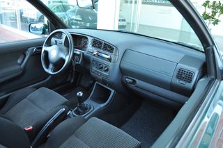 Volkswagen Golf 2000