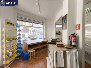 Local comercial en alquiler en Monte Alto - Zalaeta - Atocha en Coruña (A)