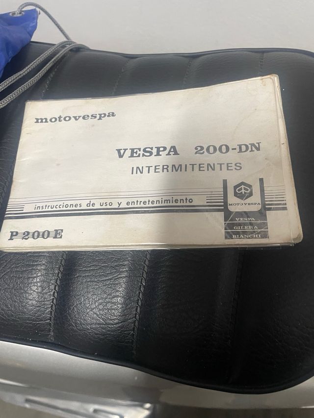 Manual Vespa 200 DN Intermitentes. Original