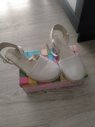 Zapatos niña Bubble Kids talla 34 blancos