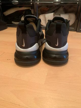Nike Air Max 270 React Negro Gris