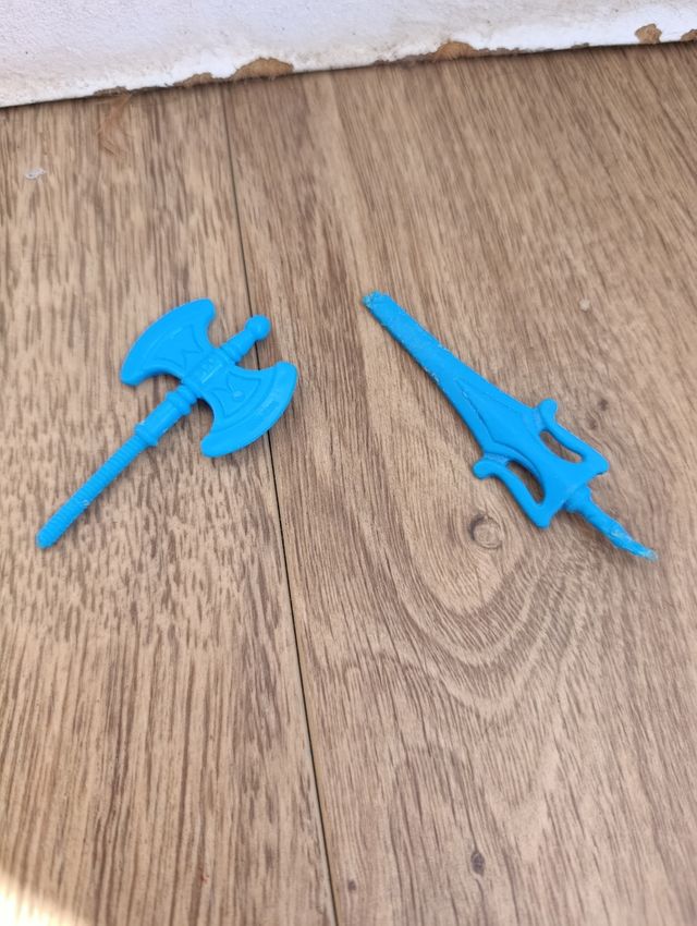 Armas Maestros del Universo Azules