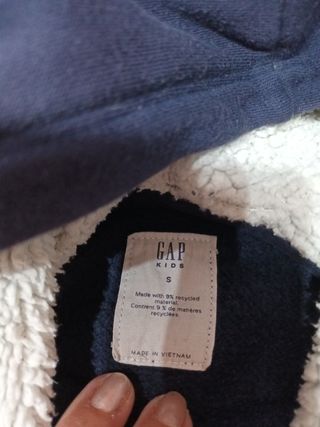 Lote 2 sudaderas y camiseta niño