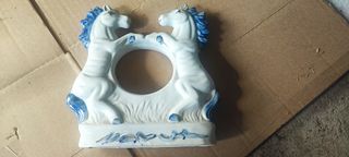 Cavalos decorativos em cerâmica