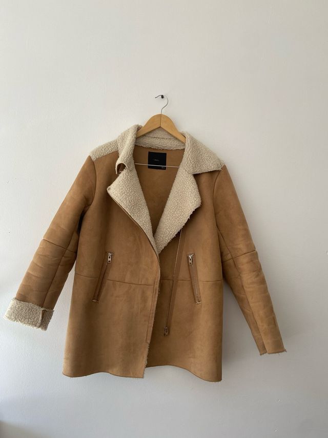 Abrigo marrón con borreguito