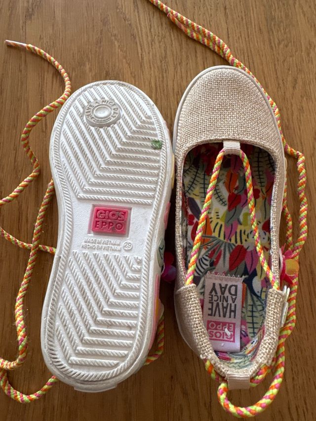 Sandalias Gios Eppo niña beige