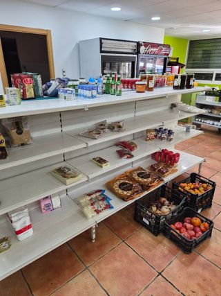 Mobiliaria Frutería Neveras / Estanterías