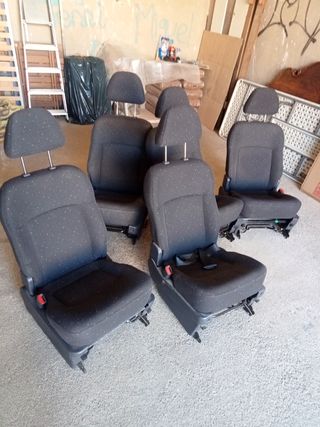 Asientos Hyundai Trajet 2003