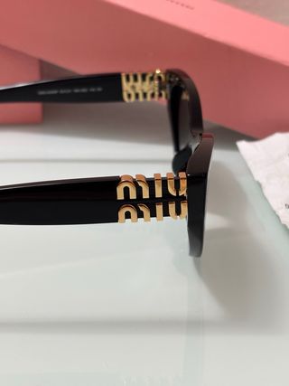 Occhiali da sole Miu Miu