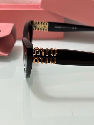 Occhiali da sole Miu Miu