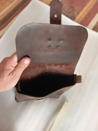 Bolso de piel de una pieza