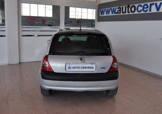 Renault Clio 2004