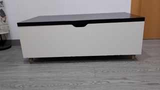 Arcón de almacenaje blanco con tapa