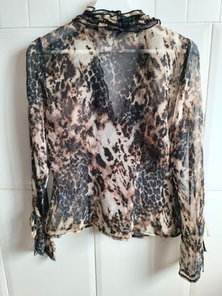 Camisa animal print volantes H&M