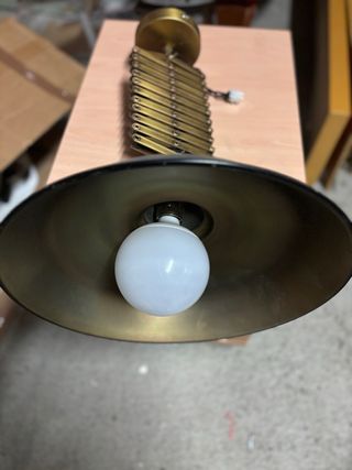 Lámpara de techo extensible dorada