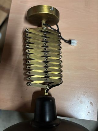 Lámpara de techo extensible dorada