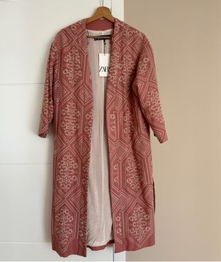 Abrigo caftán de Zara