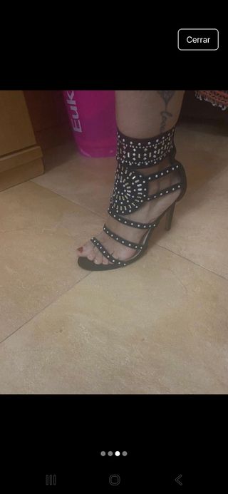 Zapatos de fiesta negros con pedrería
