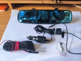 Espejo Retrovisor con Cámara Grabadora
