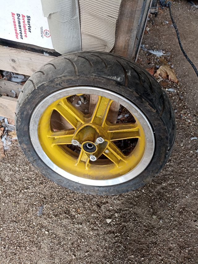 Llanta Delantera CPI hussar 50 y Oliver 50