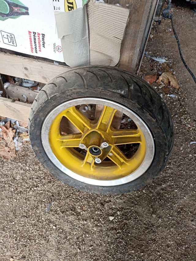 Llanta Delantera CPI hussar 50 y Oliver 50