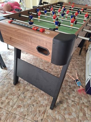 Futbolín de madera