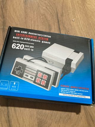 Consola 620 Juegos Clásicos Gris/Blanco