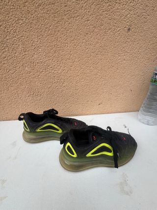 Tenis Nike Air Max 720 Negro y Amarillo