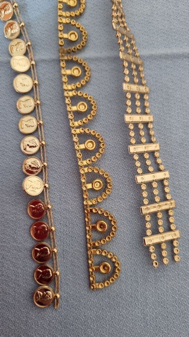 Pasamanería doradas Plástico y Lame para Disfraces