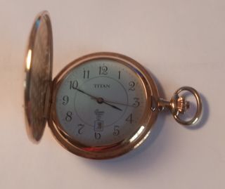 Reloj Titan Quartz Saboneta Chapado 10 Micras