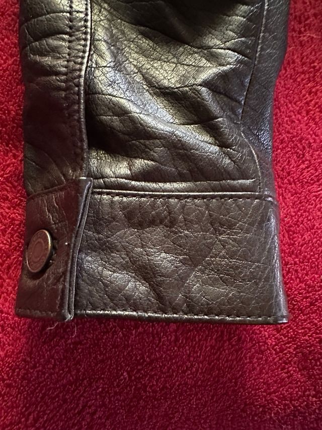 Levis Sherpa cuero búfalo