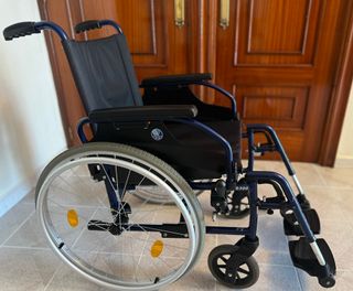 Silla de ruedas plegable Vermeiren D200