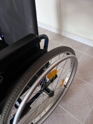 Silla de ruedas plegable Vermeiren D200