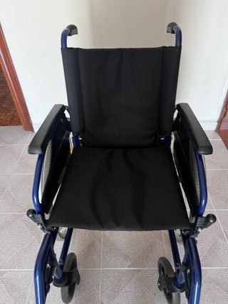 Silla de ruedas plegable Vermeiren D200