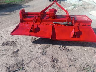 Rotovator rojo
