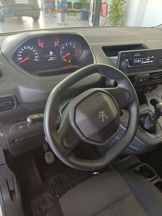Peugeot Partner 2022