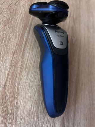 Afeitadora Philips AquaTouch + Accesorios