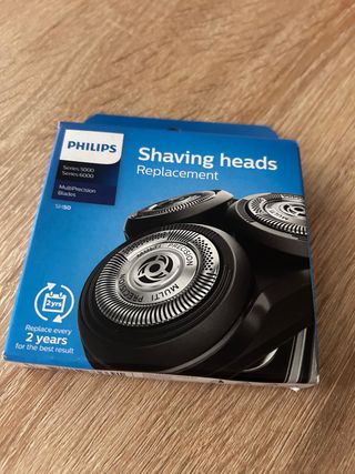 Afeitadora Philips AquaTouch + Accesorios