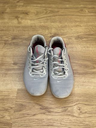 Nike Metcon 5 Zapatillas Entrenamiento Gris/Rosa