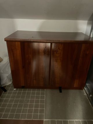 Cómoda antigua de madera