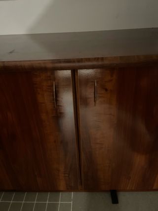 Cómoda antigua de madera
