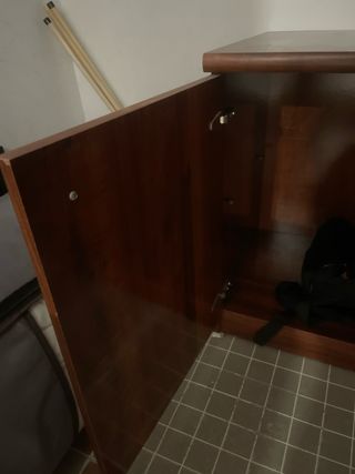 Cómoda antigua de madera